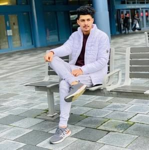 Meet your Posher, Rahul